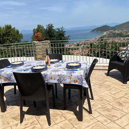 Casa Livia Apartment Castellabate Bagian luar foto