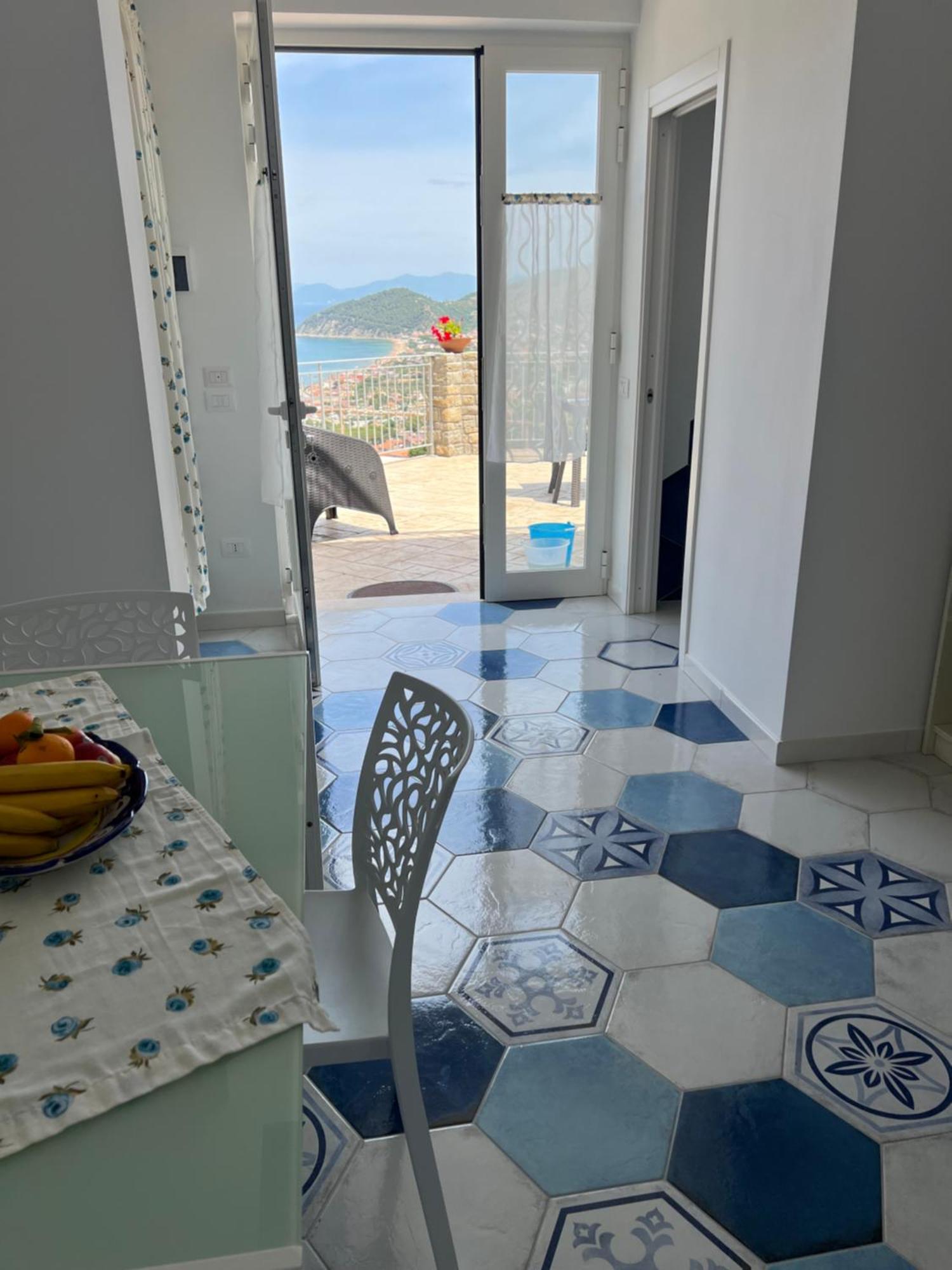 Casa Livia Apartment Castellabate Bagian luar foto